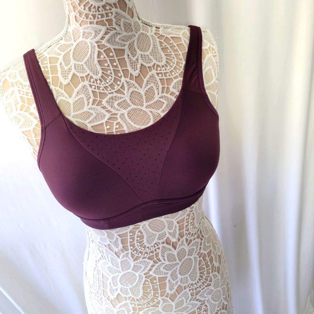 Lululemon Sports Bra Purple Size 32 D